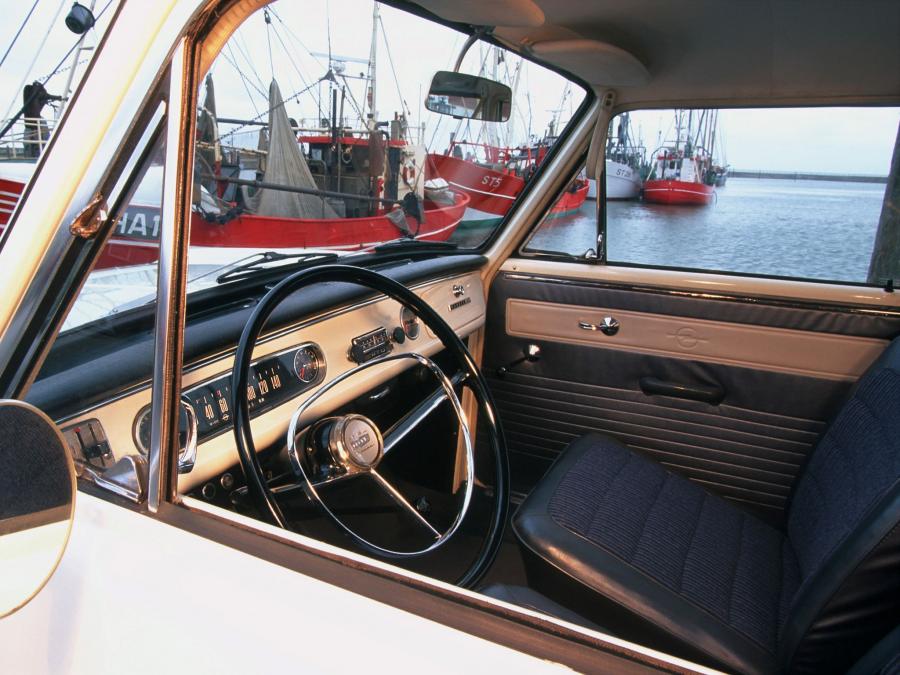 Интерьер Opel Kadett L (A) 1963 года  (фото 6 из 6)